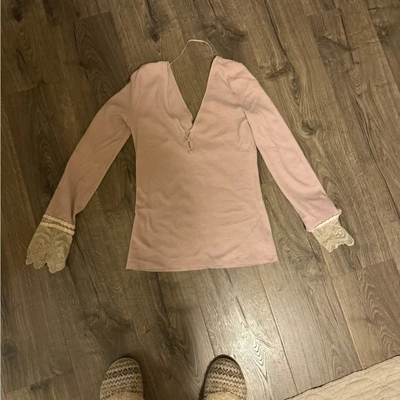 Pink Free People long Sleeve v top - Picture 1 of 5